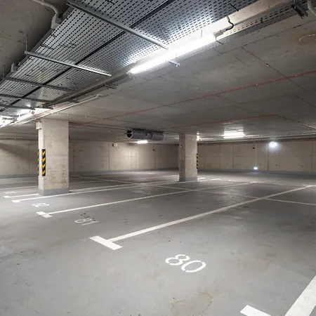 Spv Pileckiego 59 Lokal 258 Free Parking Ursynow * ורשה